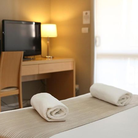 Centrepoint Apartments กริฟฟิท ภายนอก รูปภาพ