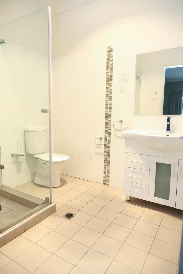 Centrepoint Apartments กริฟฟิท ภายนอก รูปภาพ