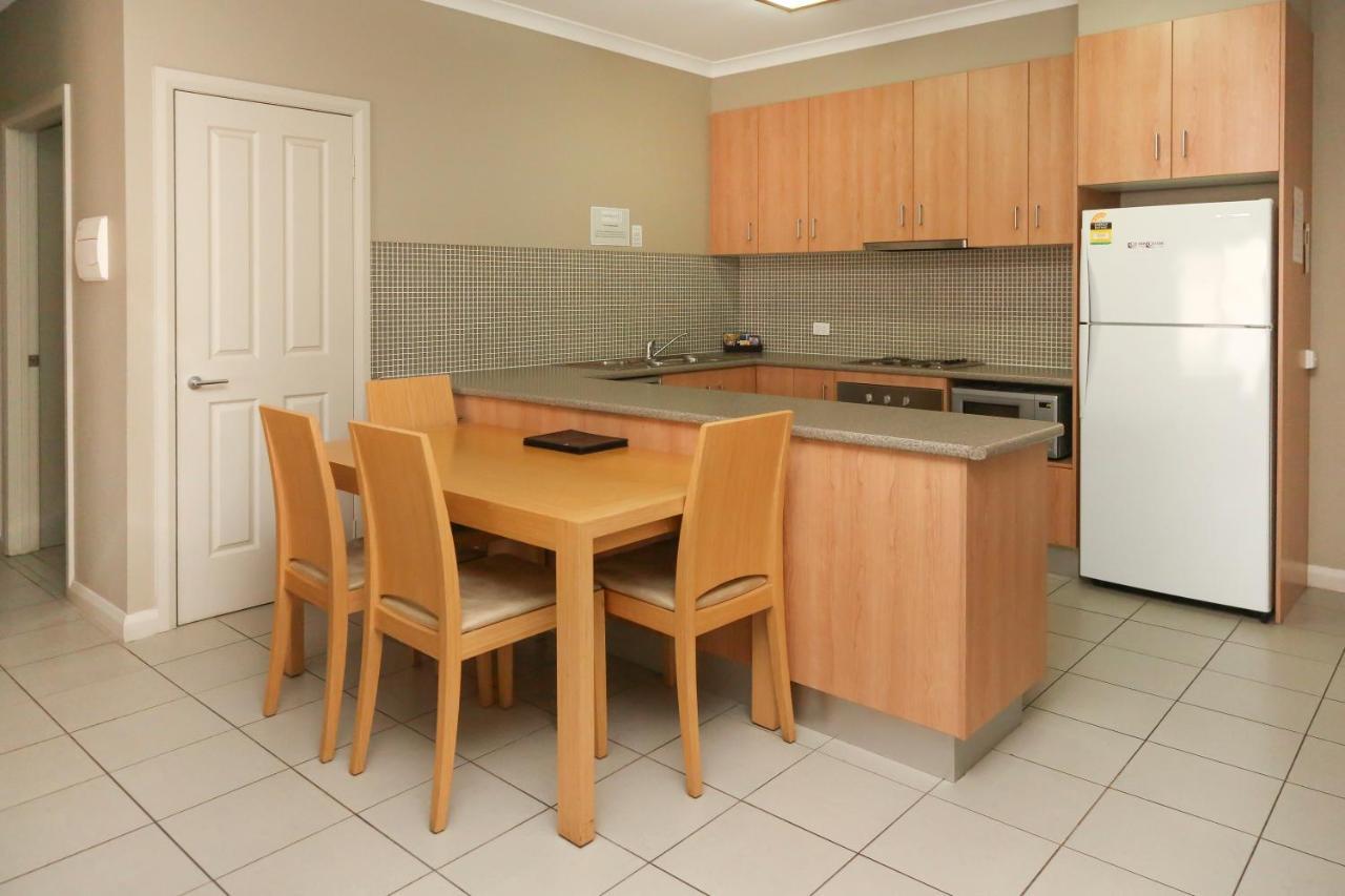 Centrepoint Apartments กริฟฟิท ภายนอก รูปภาพ